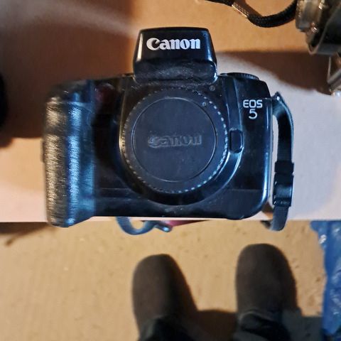 Canon EOS 5