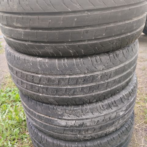 Dekk Continental 235/65 R16 C