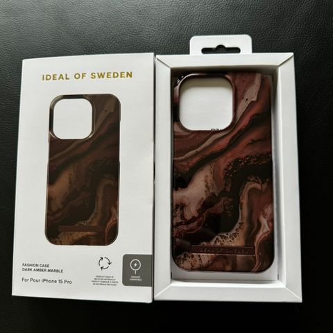 Deksel fra ideal of sweden iPhone 15 pro