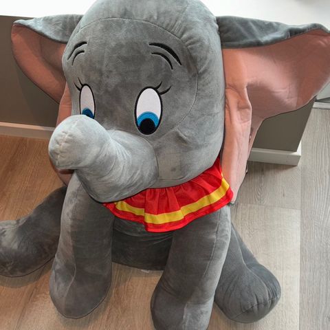 Stor Dumbo Disney bamse med lapp