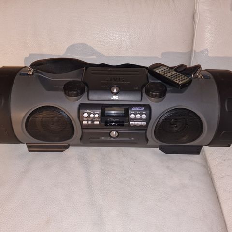 JVC RV-NB1 Boombox / Boomblaster / Ghettoblaster