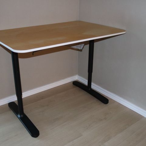 Ikea skrivebord