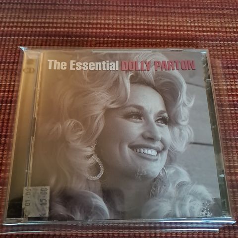 THE ESSENTIAL DOLLY PARTON DOBBEL CD