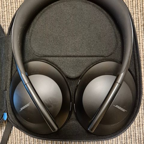 Bose 700 UC Headsett