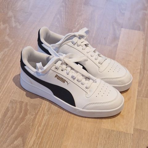 Puma sneakers/joggesko str 36