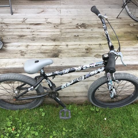 BMX sykkel, triksesykkel, sjelden.