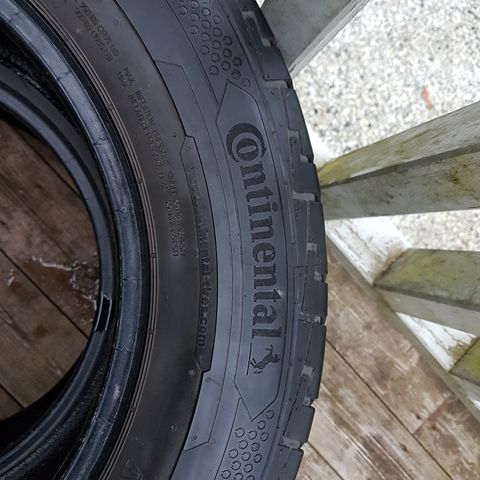 Continental  215/65R16C