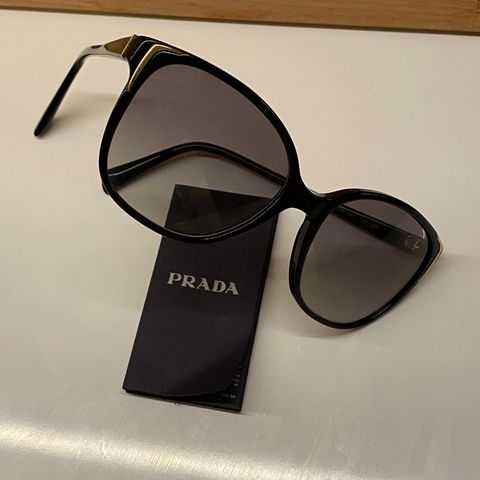 Prada solbriller