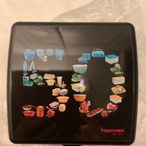 Tupperware 50 ÅR Sandwichsboks. RESERVERT