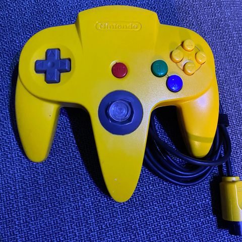 Nintendo 64 kontroller - Gul