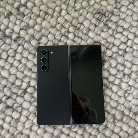 Samsung Galaxy Z Fold5