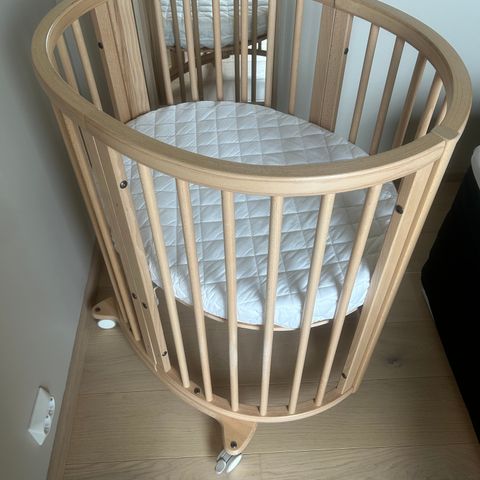 Stokke sleepi mini + utvidelsesett