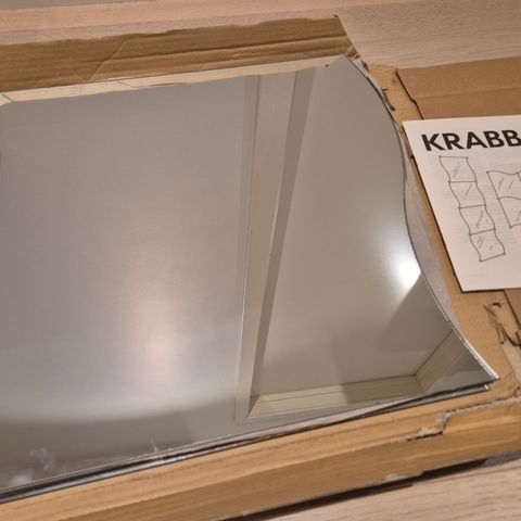 Krabb 4 speil fra ikea