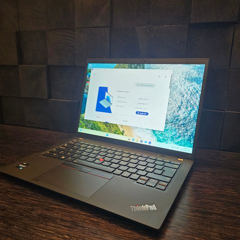 UBRUKT ThinkPad T14s G4.