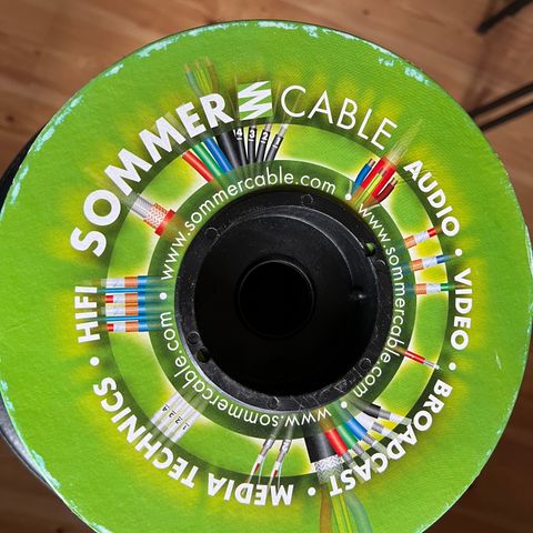 Nesten 100m instrumentkabel fra Sommer Cables - på trommel