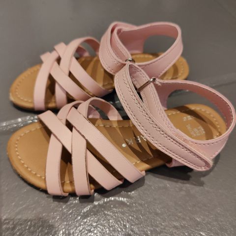 Rosa sandaler str 28