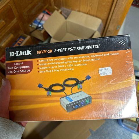 D-Link DKVM-2K 2-port switch