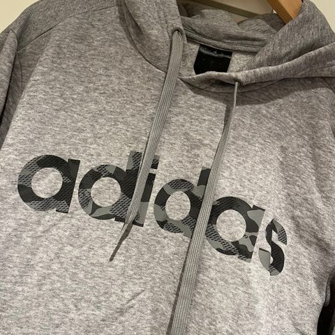 Adidas hettegenser str S