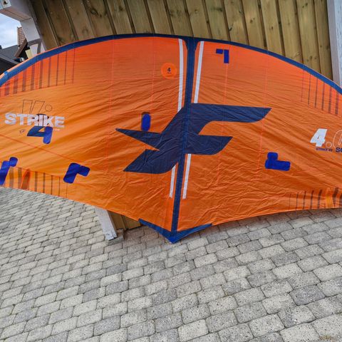 F-One Strike 4m Wingfoil vinge