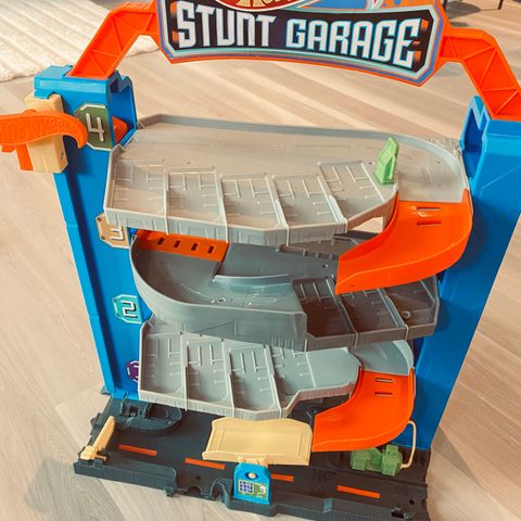 Hot Wheels stunt garage - bilgarasje