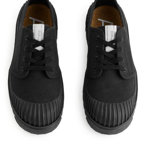 Sko - Chunky Canvas Trainers - Black