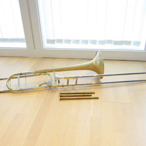 Carol Brass CTB-6229-GSS B/F Tenor Trombone Satin klokke