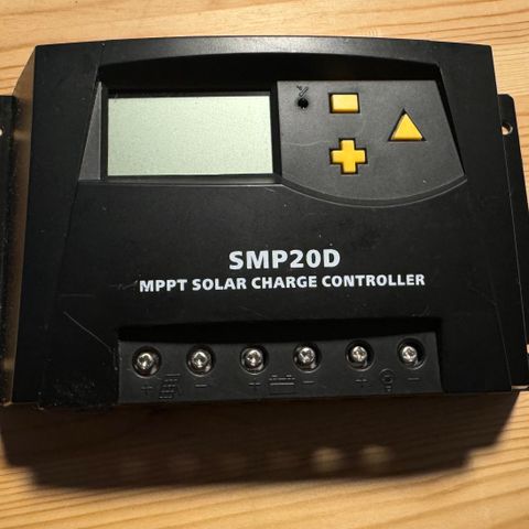 MPPT solcelleregulator SMP20D (20A)