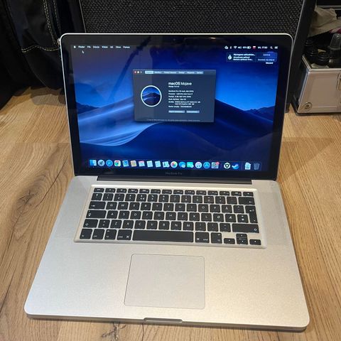 Apple Macbook Pro 2010 15,4 bærbar PC