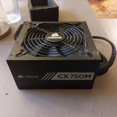 Corsair CX750M