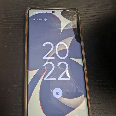 256 GB Pixel 7 Pro med knust skjerm selges