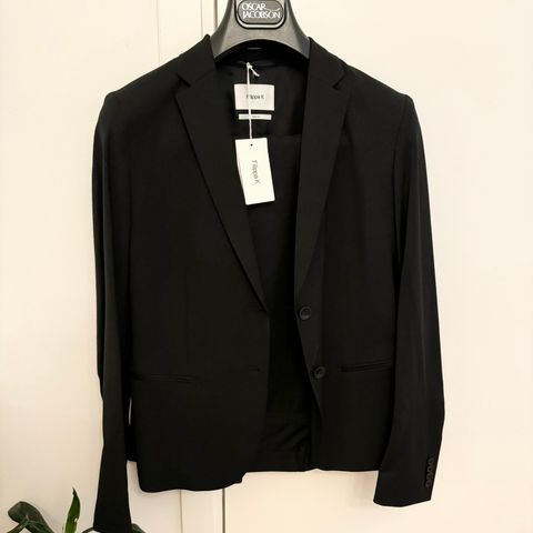 Jackie Cool Wool Blazer fra Filippa K, str. M