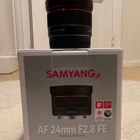 Samyang AF 24mm f2.8 FE selges