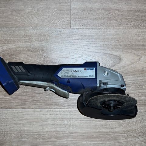 Milwaukee m18 vinkelsliper (Blå)