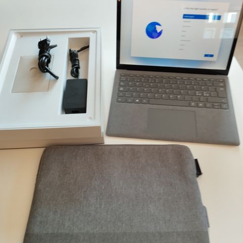 Surface Laptop 4 - 8GB RAM, 512GB disk