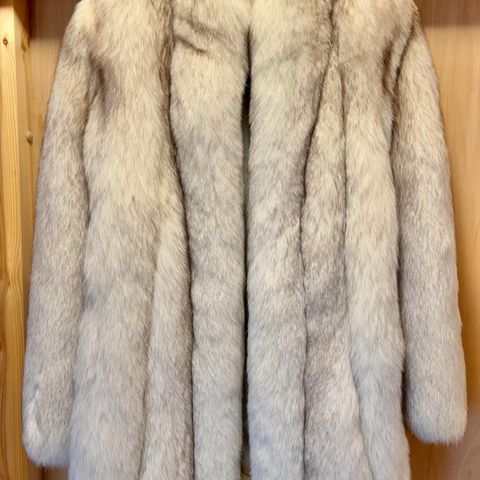 1985 Norwegian Blue Fox Fur Coat