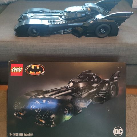 Lego Batmobile 76139