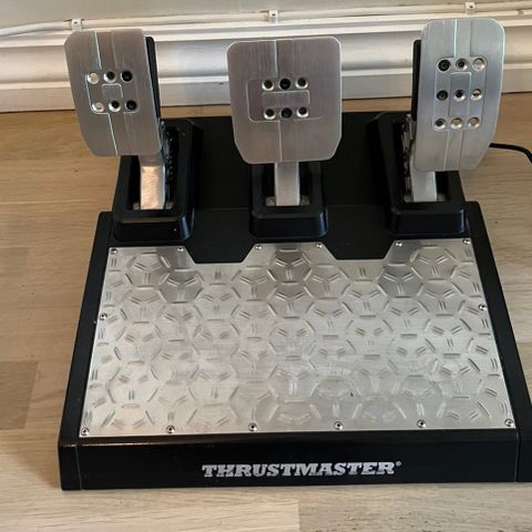 Pent brukt! Thrustmaster TLCM Pro Pedals NyPris 2500kr