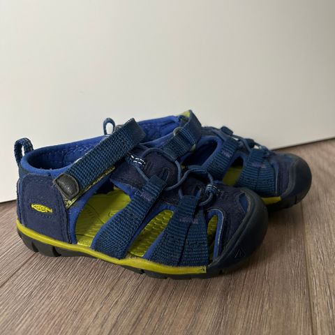 Keen sandaler 23