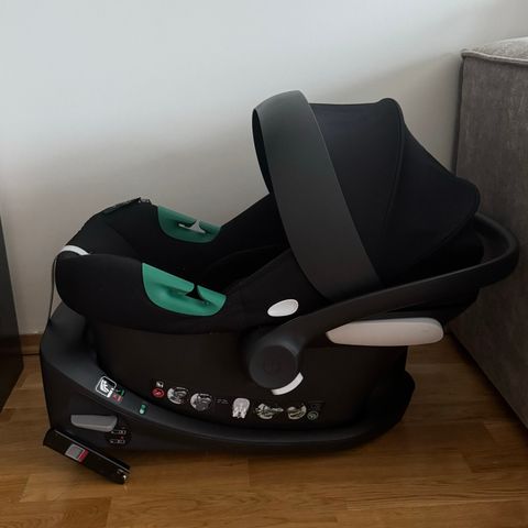 Cybex Babybilstol inkl. Base