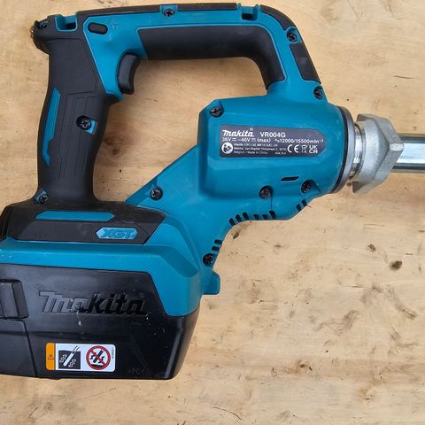 VR004G  Betongvibrator 40 volt Makita