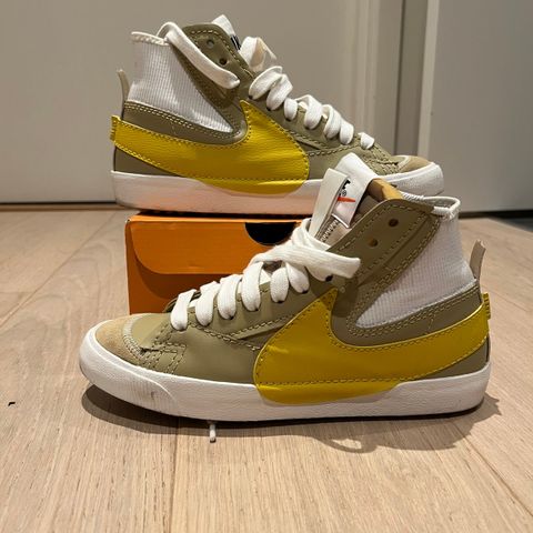 Nike Blazer Mid 77 JUMBO strl 43