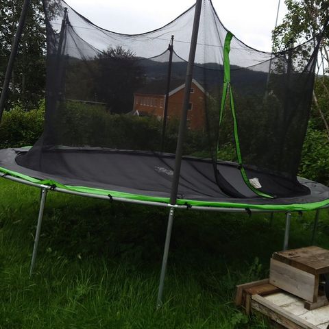 Trampoline