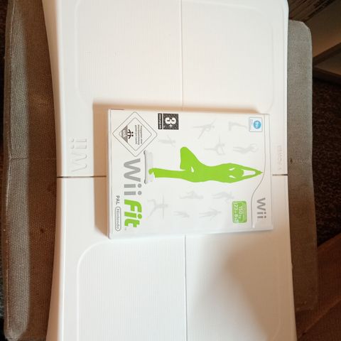 Wii : Wii fit med balansebrett