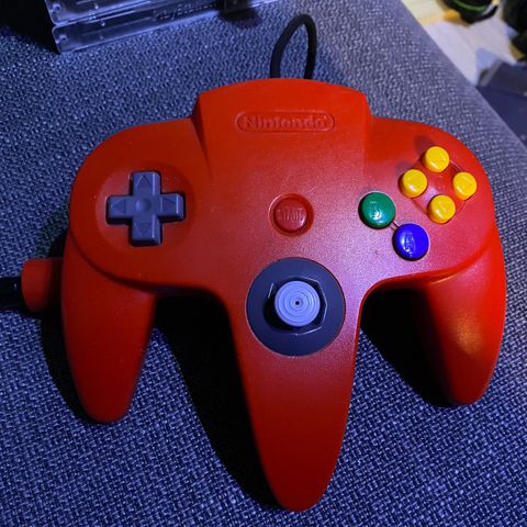 Nintendo 64 kontroller - Rød original