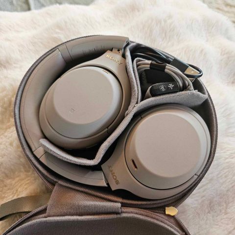 Sony WH-1000xm4 selges