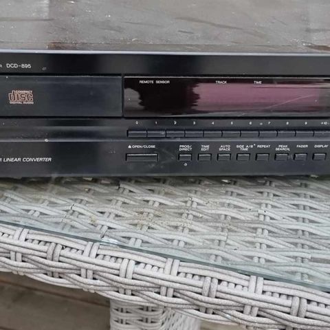 DENON DCD 895