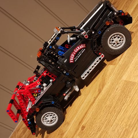 Technic pickup tow truck