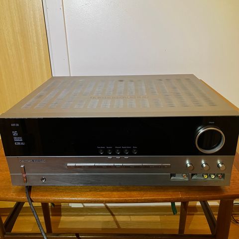 Suround receiver HARMAN/KARDON AVR 230