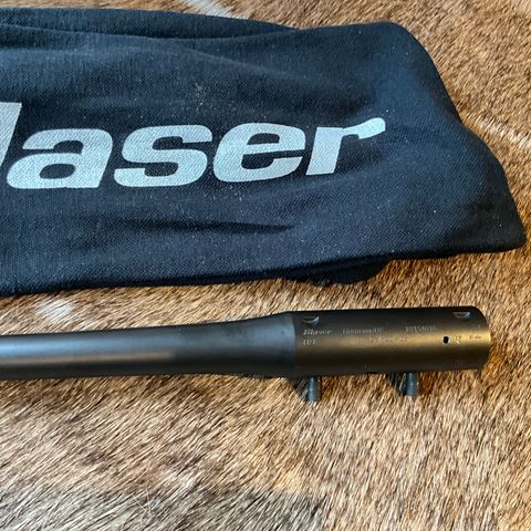 Nytt og ubrukt Blaser R8 løp 30-06 SPG