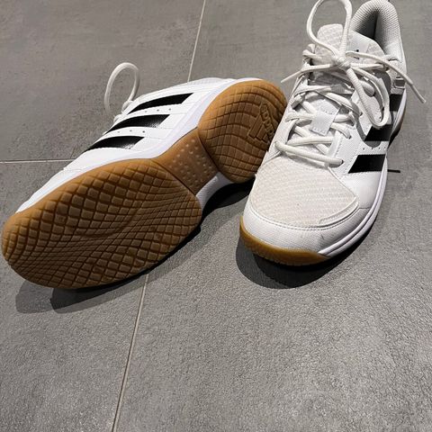 Adidas Ligra 7 inne sko gym